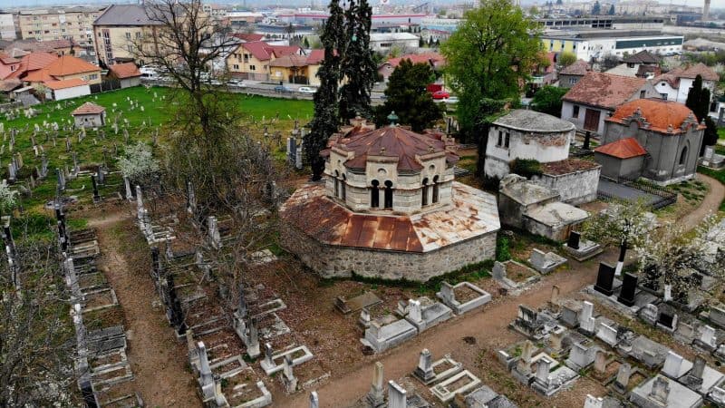 conferință internațională la alba iulia, pe tema cimitirelor evreiești. de