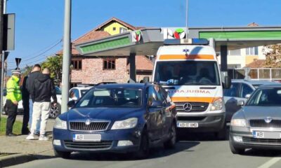 foto: accident rutier în centrul municipiului alba iulia. două mașini