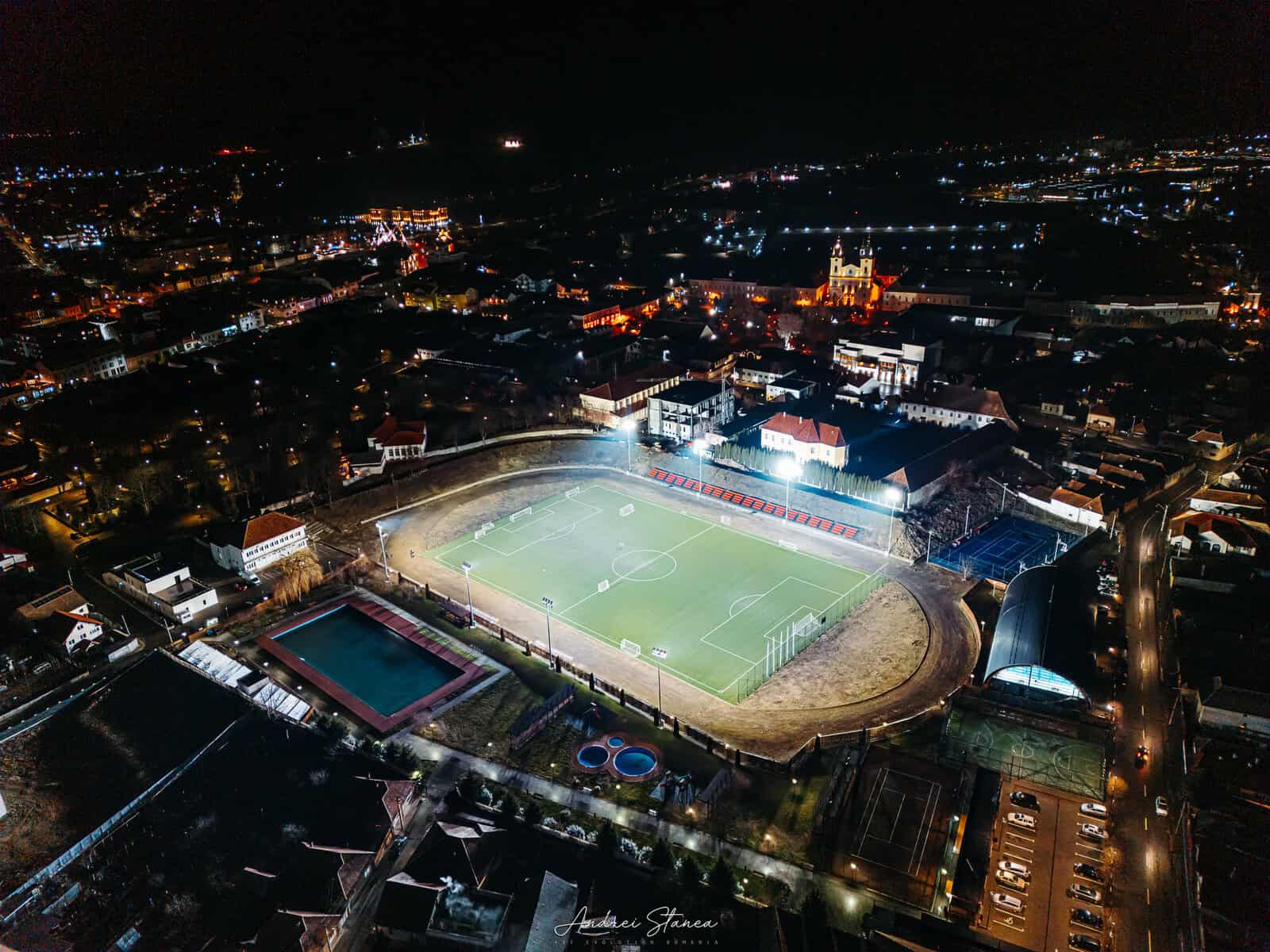 foto: cum arată stadionul din parcul „avram iancu” din blaj.