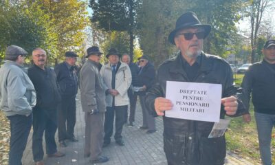 video: protest al cadrelor militare în rezervă din alba, în