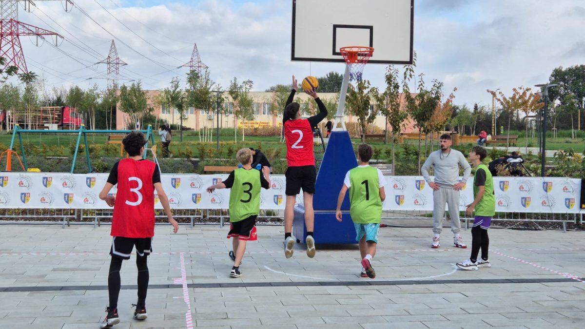 video streetball la alba iulia, la carolina mall: cine sunt