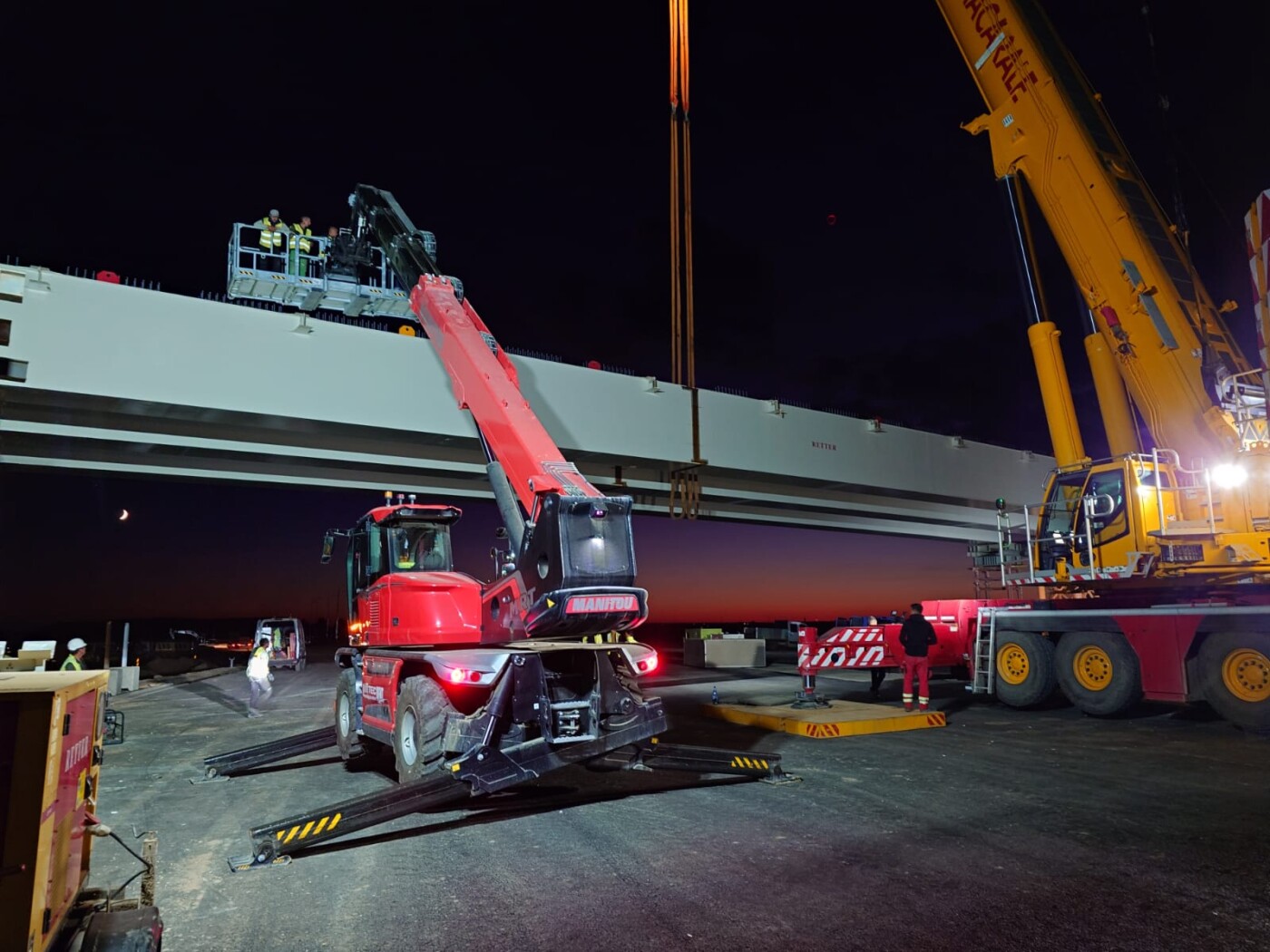 Montare grinzi Autostrada Moldovei A7