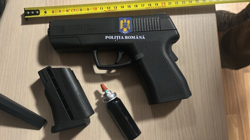 pistol e1727881369808.jpg