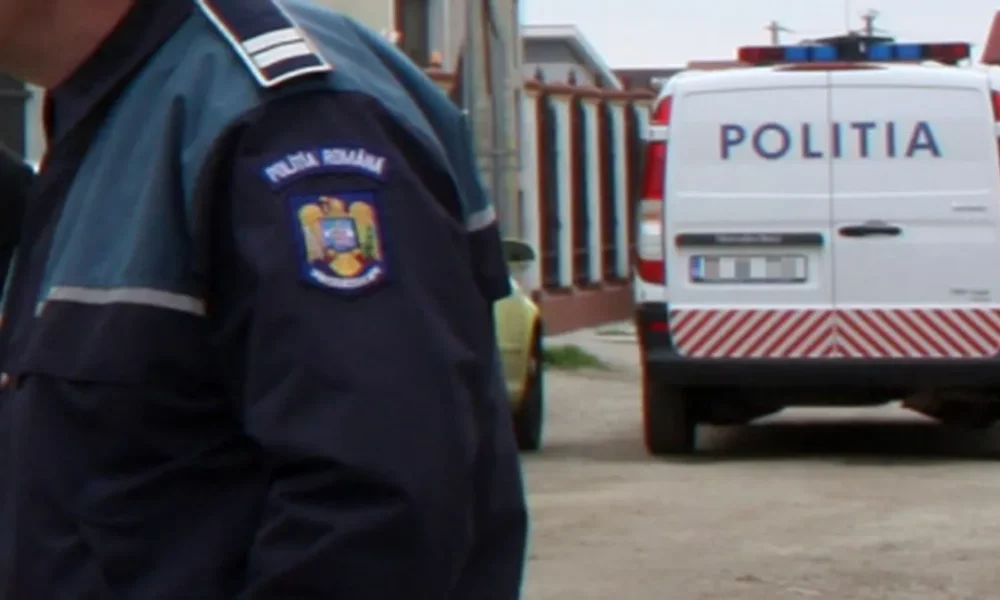 politisti batuti 74842600 1000x600.webp.webp