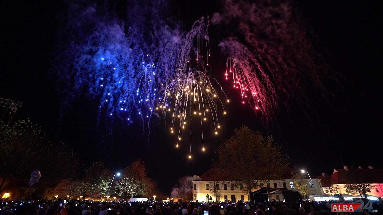 alba iulia: focuri de artificii pe ciuleandra, de ziua națională.