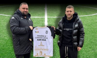 foto: cătălin golofca, primul fotbalist care semnează cu unirea alba