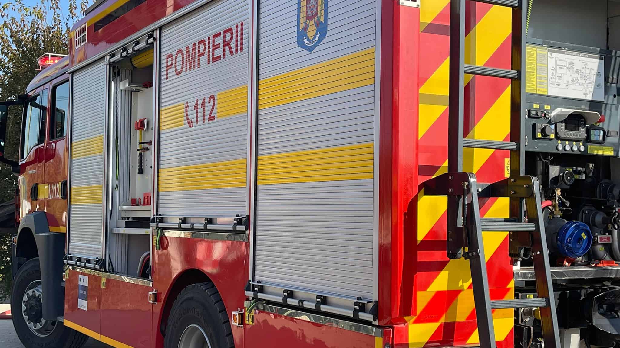 incendiu la alba iulia: un panou electric a luat foc