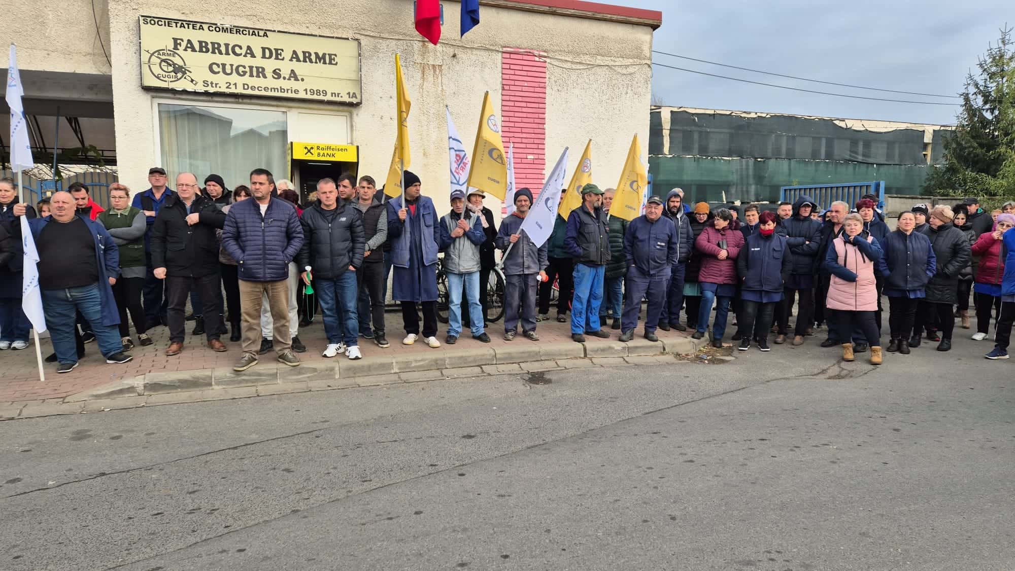 live video: protest la fabrica de arme cugir și acuzații