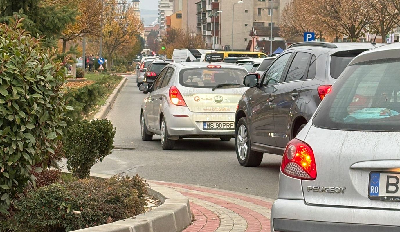 românii cumpără tot mai multe mașini second hand și evită vehiculele