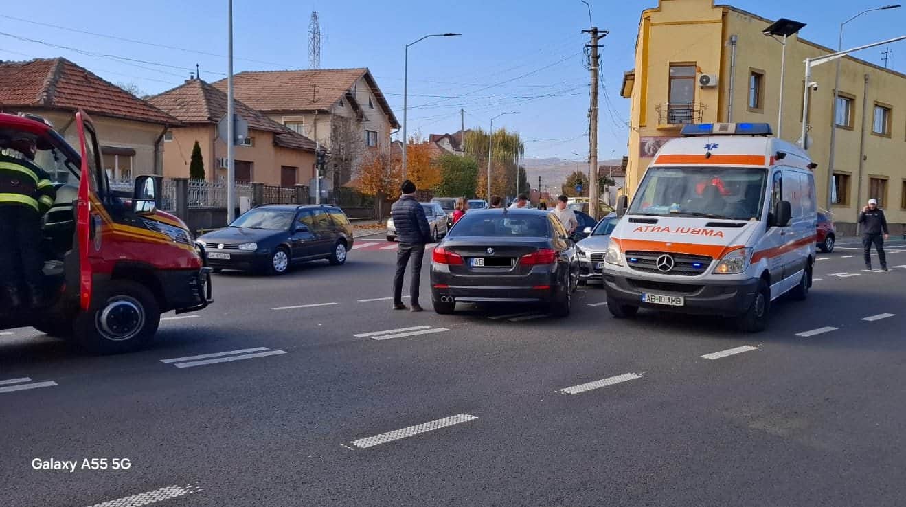 video Știrea ta: accident rutier la alba iulia. două mașini