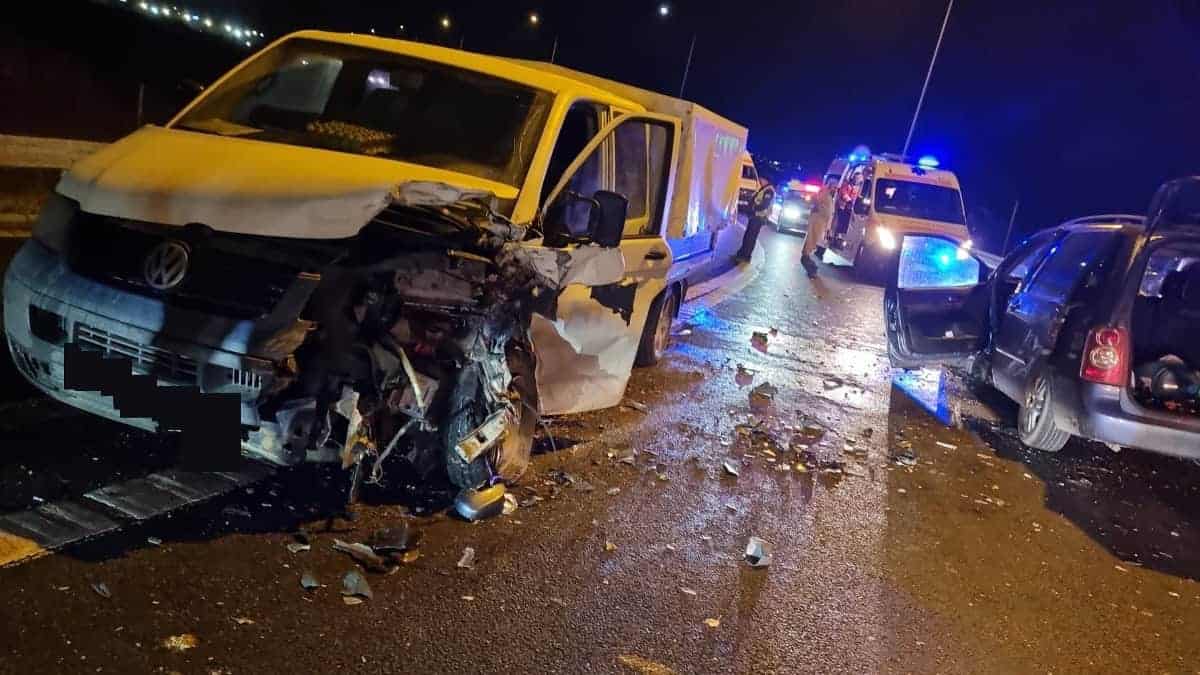 foto: accident pe breteaua de acces pe a1 lângă sibiu.