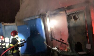 foto: incendiu la sebeș: un container modular a luat foc