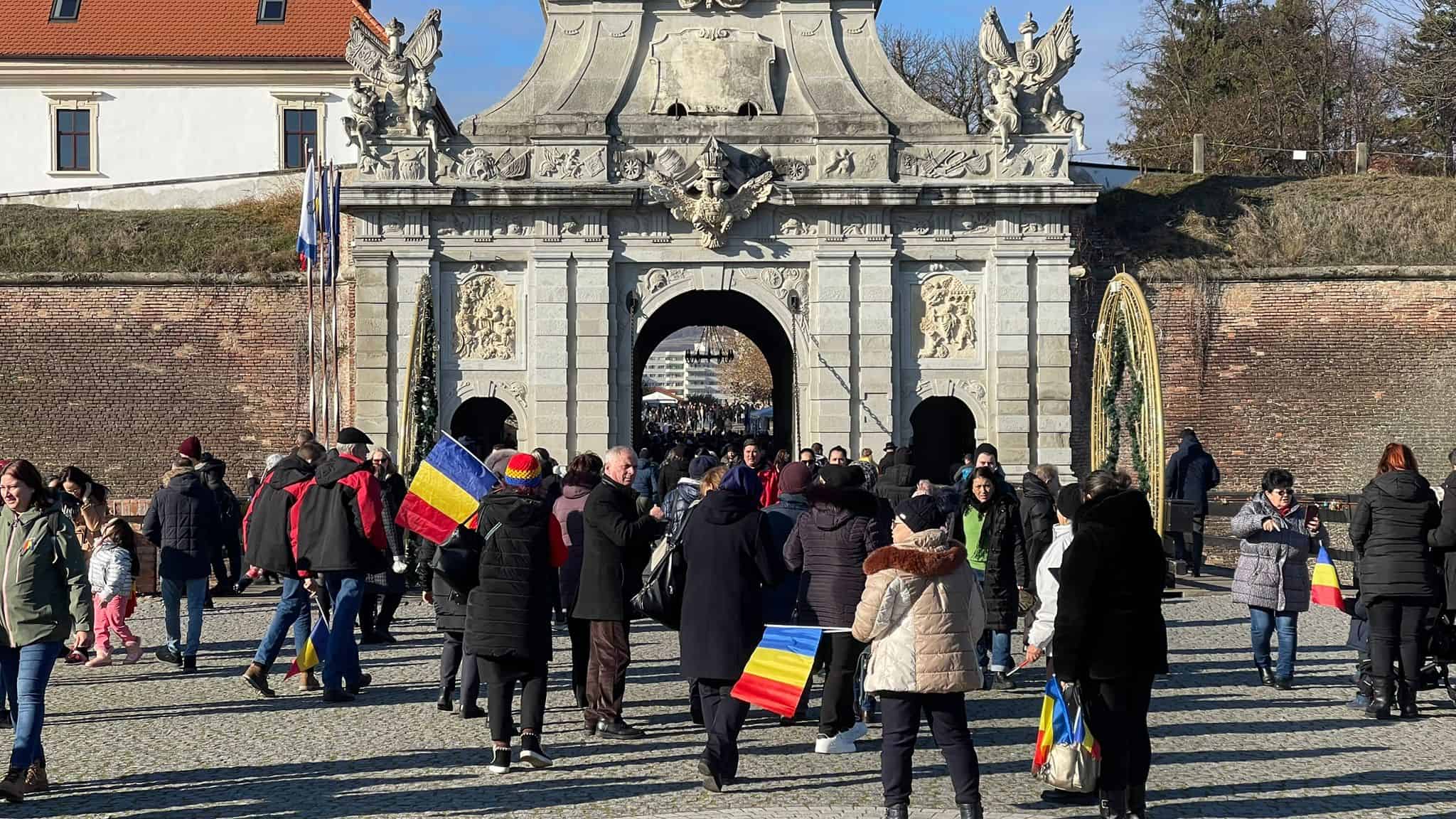 live video: ziua națională la alba iulia. ce spun oamenii