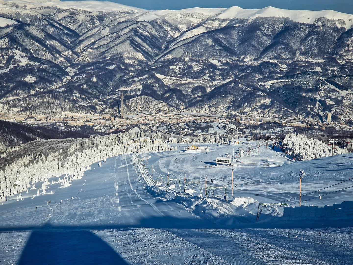 sezonul de schi se deschide la stațiunea straja din hunedoara.