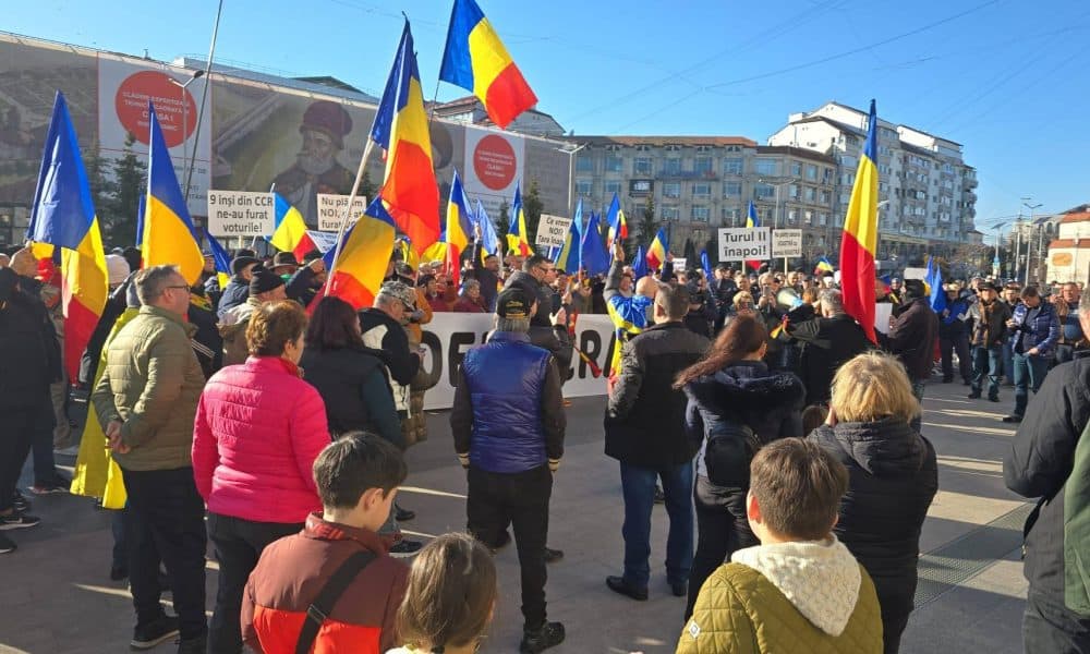 proteste în fața prefecturilor din țară. la botoșani, aproximativ 500