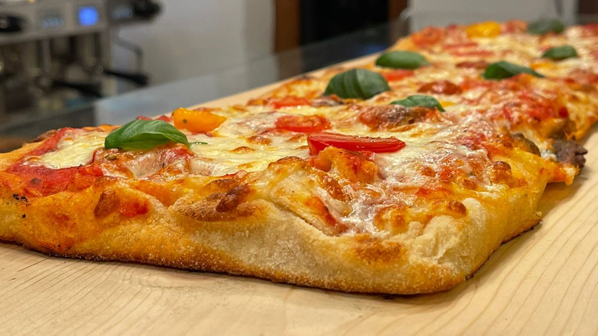 câți aditivi alimentari poate conține o pizza quattro formaggi, servită