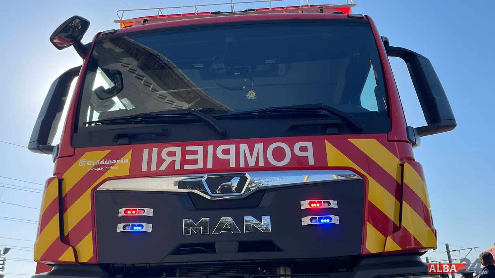 incendiu în mihalț: utilaje agricole, cuprinse de flăcări