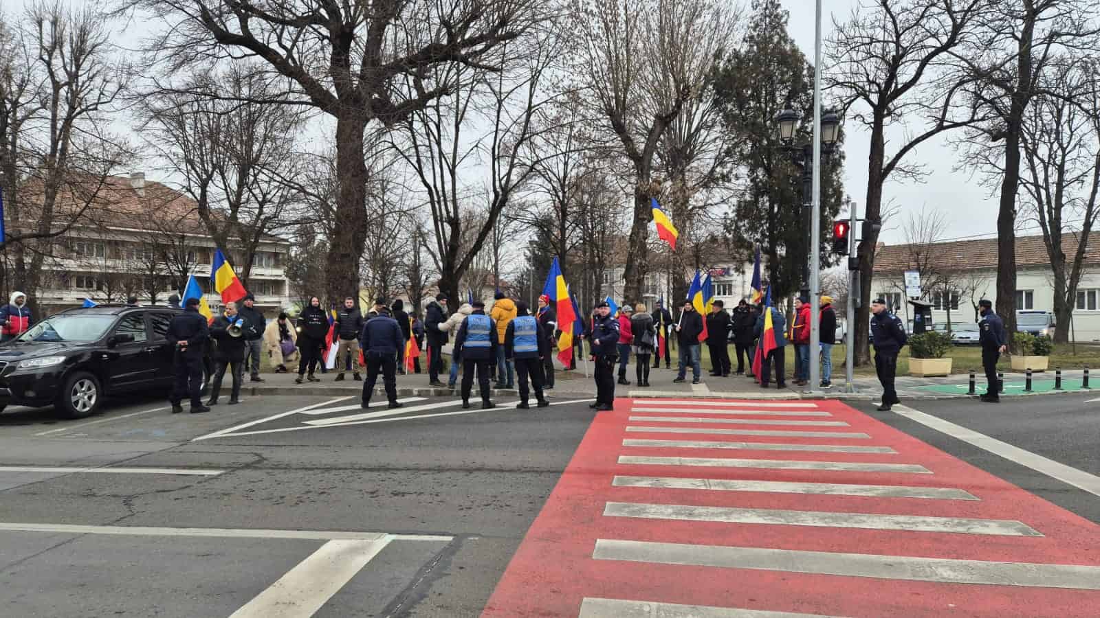 poți sau nu merge cu copiii mici la proteste? ce