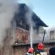 update foto: incendiu într o gospodărie din localitatea valea lungă. pompierii