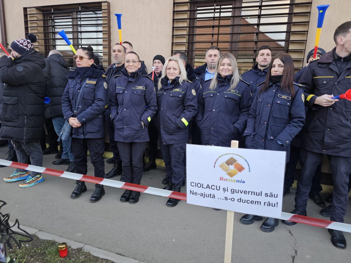 video: protest la penitenciarul aiud. peste 200 de polițiști au