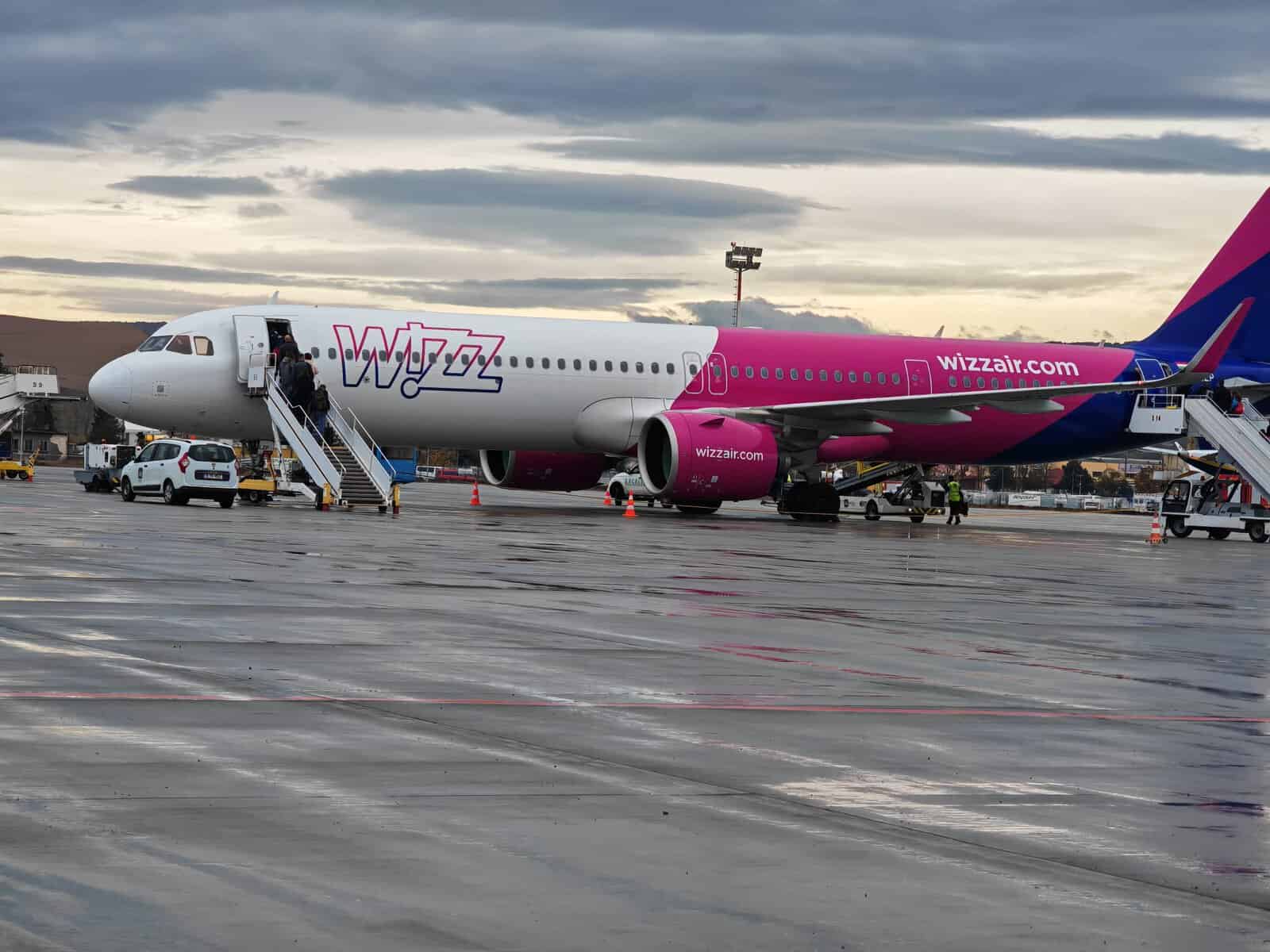 aeroport avioane 1.jpg