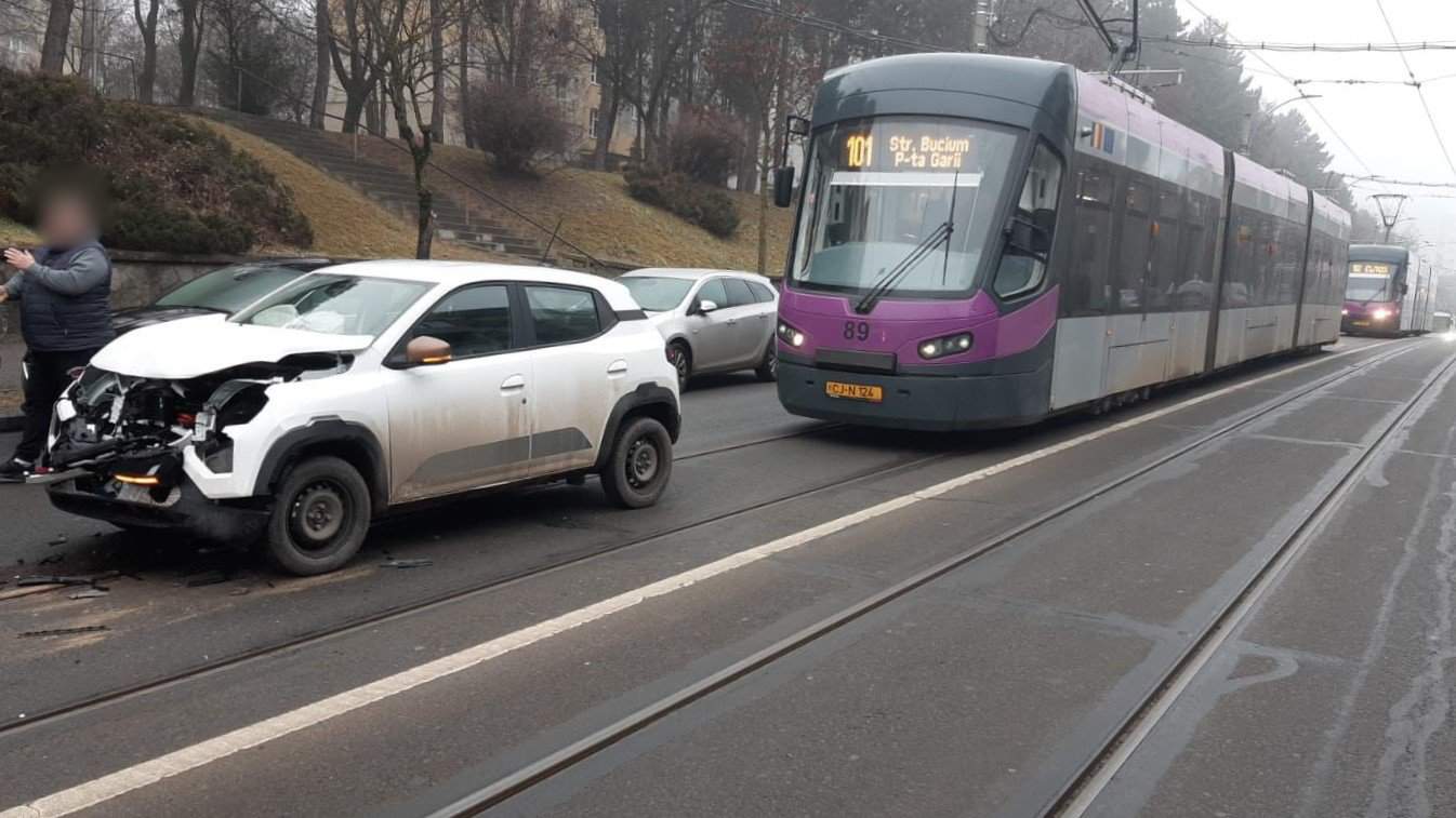 tamponare strada primaverii.jpg