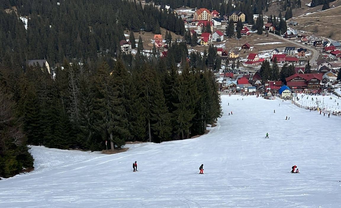 foto: copil salvat de un pompier aflat în timpul liber,