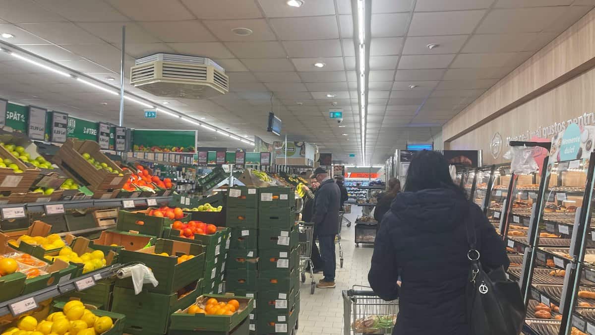 foto: cum a arătat „boicotul supermarketurilor”, luni, la alba iulia.