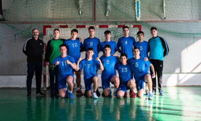 foto: echipa de handbal a colegiului militar din alba iulia,