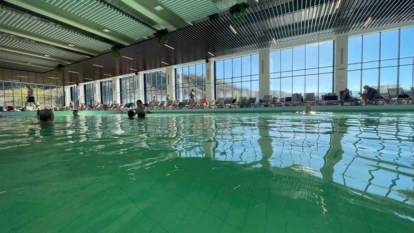 piscine interioare și centre spa în județul alba: locuri în