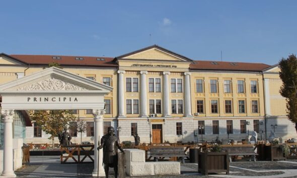 universitatea ”1 decembrie 1918” din alba iulia, dată în judecată