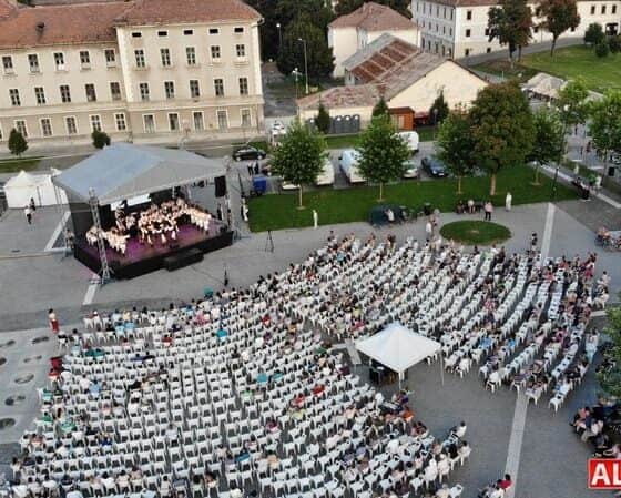 video: festival folcloric în aer liber, la alba iulia, cu