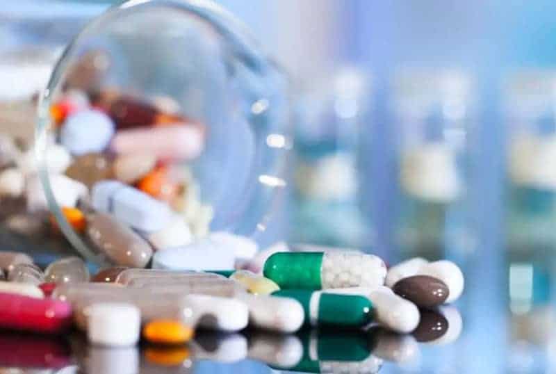 producătorii industriali de medicamente atenționează asupra riscurilor provocării „paracetamol challenge”