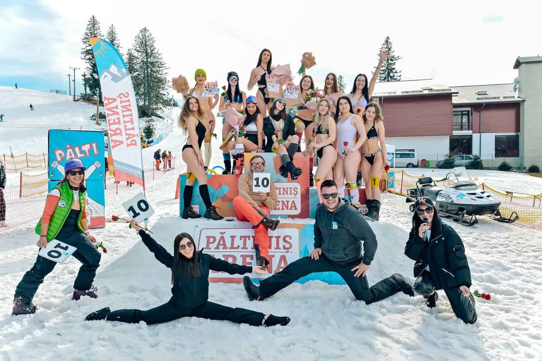 foto: 12 concurente la concursul bikini race, la păltiniș arena.