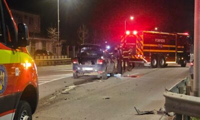 foto accident rutier în alba iulia: două mașini s au ciocnit