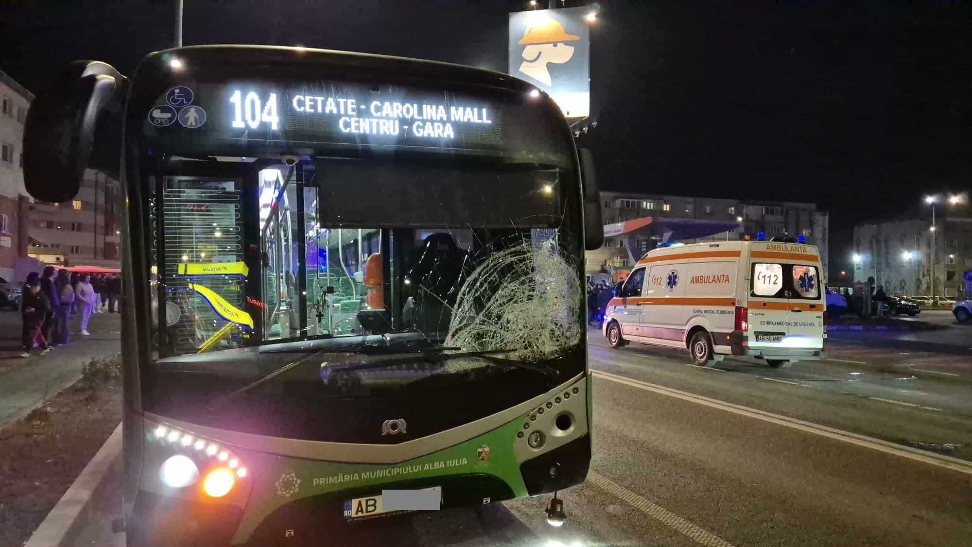 foto: accident rutier la alba iulia. bărbat rănit după ce