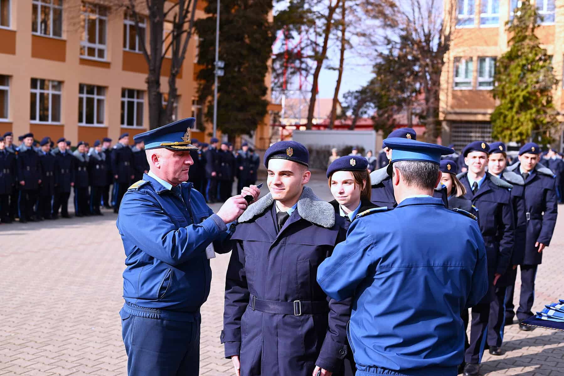 foto: avansare în grad și numirea în funcții de comandă