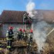 foto: incendiu la micești. focul a izbucnit la acoperișul unei