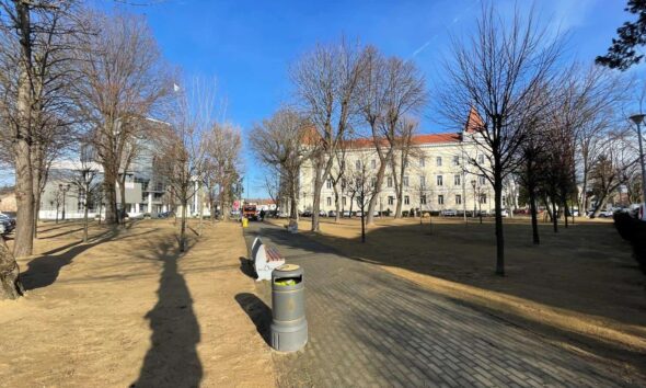 foto: parcurile din centrul municipiului alba iulia primesc o nouă