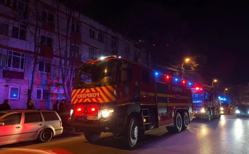 incendiu pe strada mihail kogălniceanu din botoșani. 20 de locatari