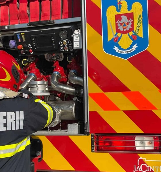 incendiu în satul dăroaia: o casă de locuit a luat