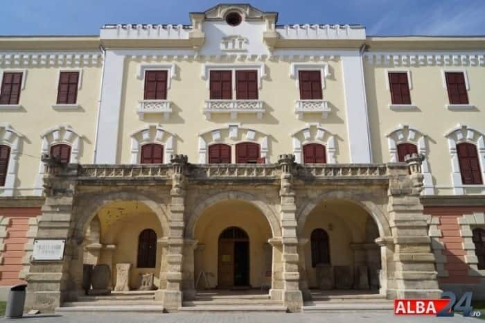 sâmbătă, 8 martie: acces gratuit pentru doamne și domnișoare la