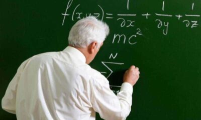 profesorii pensionari nu mai pot avea contracte de muncă în