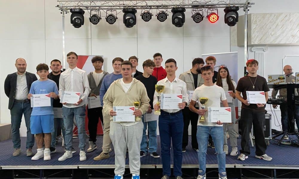 ei sunt viitorul! câștigătorii concursului profesional „trofeul electricianului”, desfășurat la