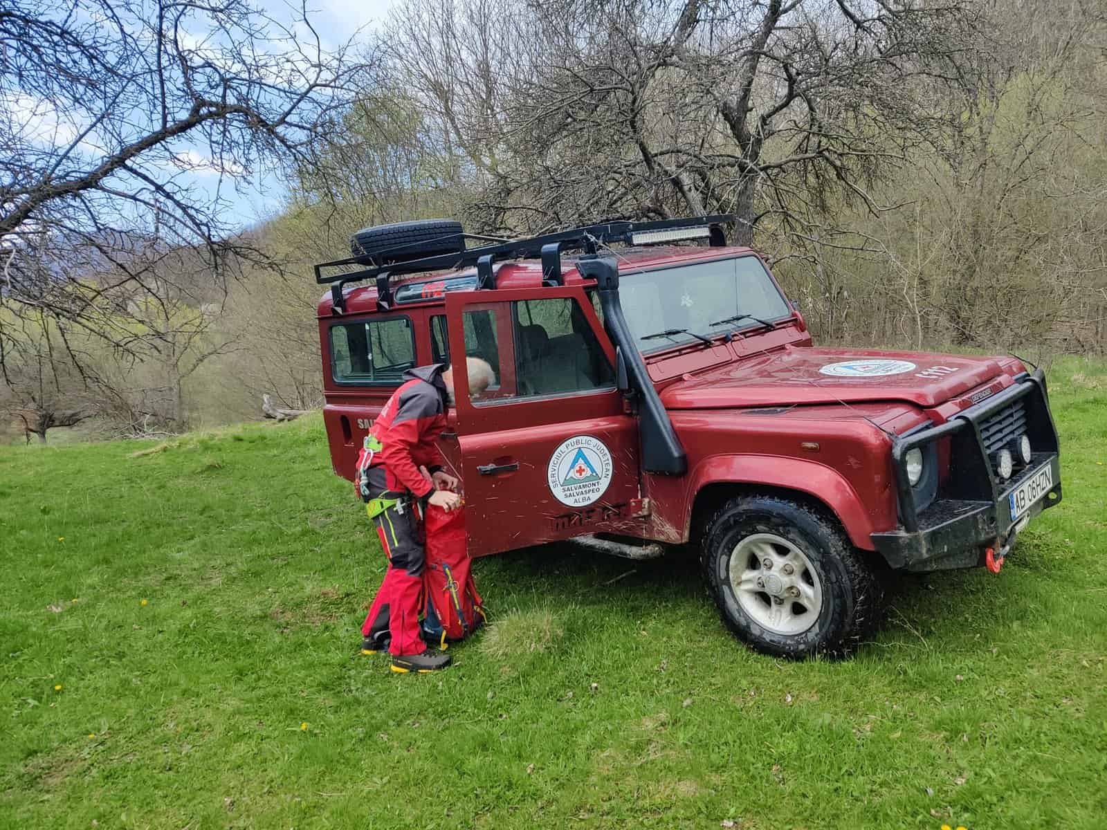 accident montan la piatra secuiului: o femeie a sunat la