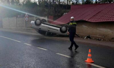 foto: accident rutier la alba iulia, zona bărăbanț. o mașină