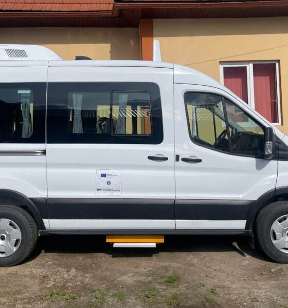 foto: alte două microbuze electrice au ajuns în județul alba.