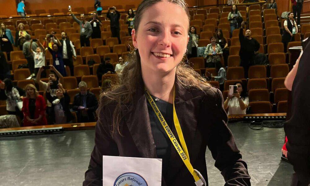 foto: elevă a colegiului național „titu maiorescu” aiud, premiată la