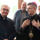 foto: episcopul romano catolic de brescia, în vizită la blaj, alături