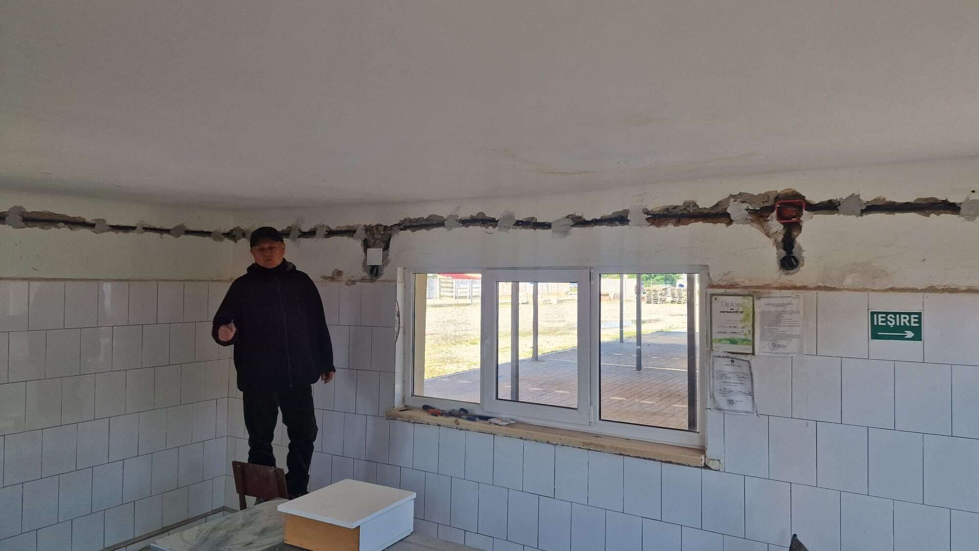 foto: lucrări de modernizare a halei de lactate din piața